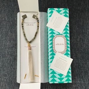 Antonia tassel pendant necklace-blush (2a)